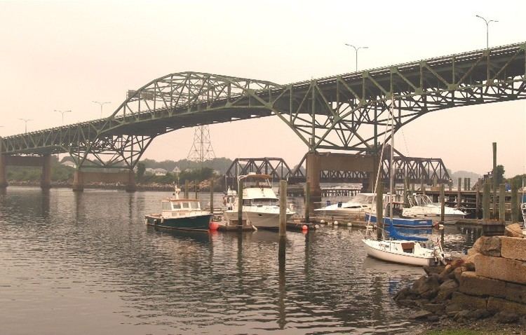 Sakonnet River Bridge connecting Tiverton and Portsmouth 