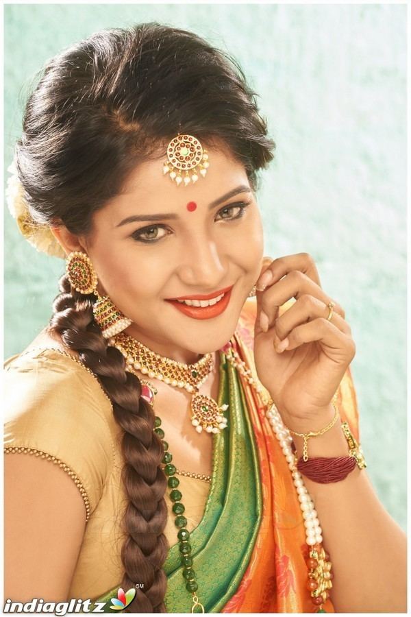 Sakshi Agarwal Sakshi Agarwal Gallery Tamil Actress Gallery stills images clips