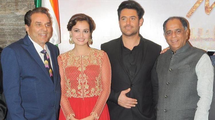 Salaam Mumbai Dharmendra Govinda celebrate completion of Pahlaj Nihalani39s film