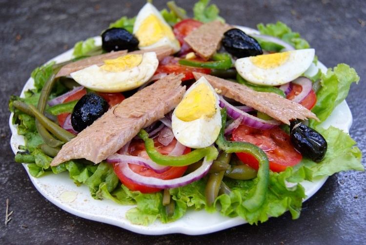 Salade niçoise Salade Nicoise Travelservices