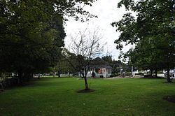 Salem Common Historic District (Salem, New Hampshire) httpsuploadwikimediaorgwikipediacommonsthu