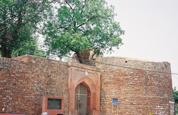 Salimgarh Fort