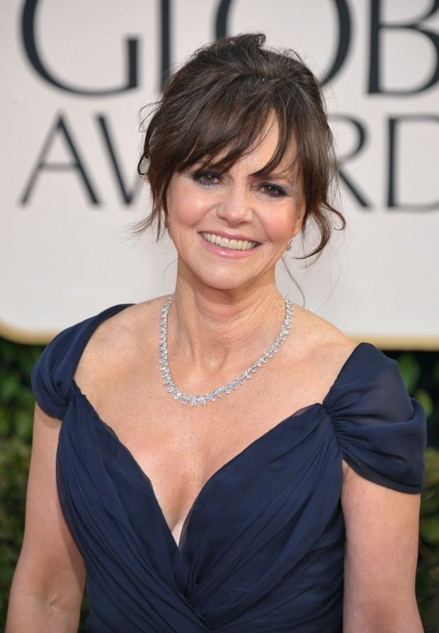 Sally Field Sally Field defies dowdy at Golden Globe Awards Lifestyles