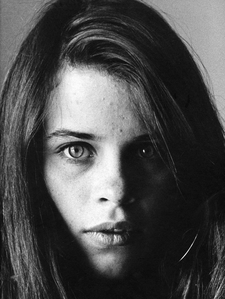 A Black and White portrait of Sally Mann with a blank facial expression.