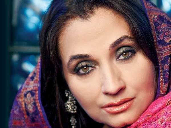 Salma Agha Salma Agha ready to back on silver screen Reviewitpk
