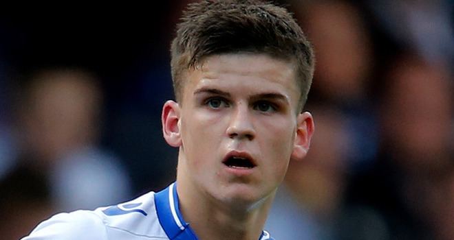 Sam Byram Leeds United defender Sam Byram agrees new deal with