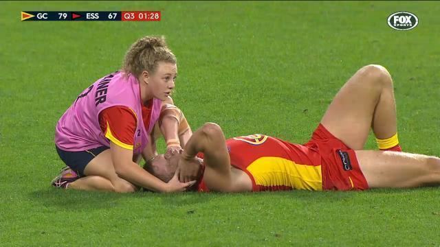 Sam Day (Australian rules footballer) Sam Day stretchered off after head knock in Gold Coast39s