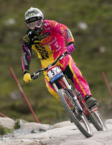 Sam Hill (cyclist) Canadian Cyclist Sam Hill to Hold eBay Auction to