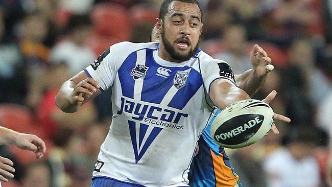 Sam Kasiano Sam Kasiano seeks advice from mum on whether to play for