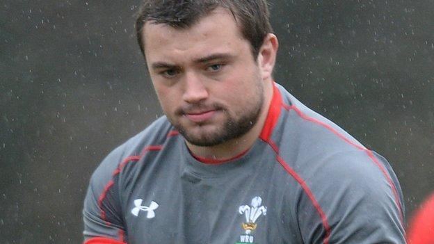 Sam Parry Newport Gwent Dragons hooker Sam Parry signs for Ospreys BBC Sport