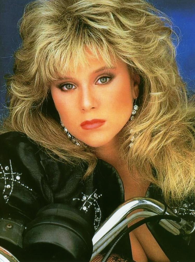 Samantha Fox Alchetron The Free Social Encyclopedia 