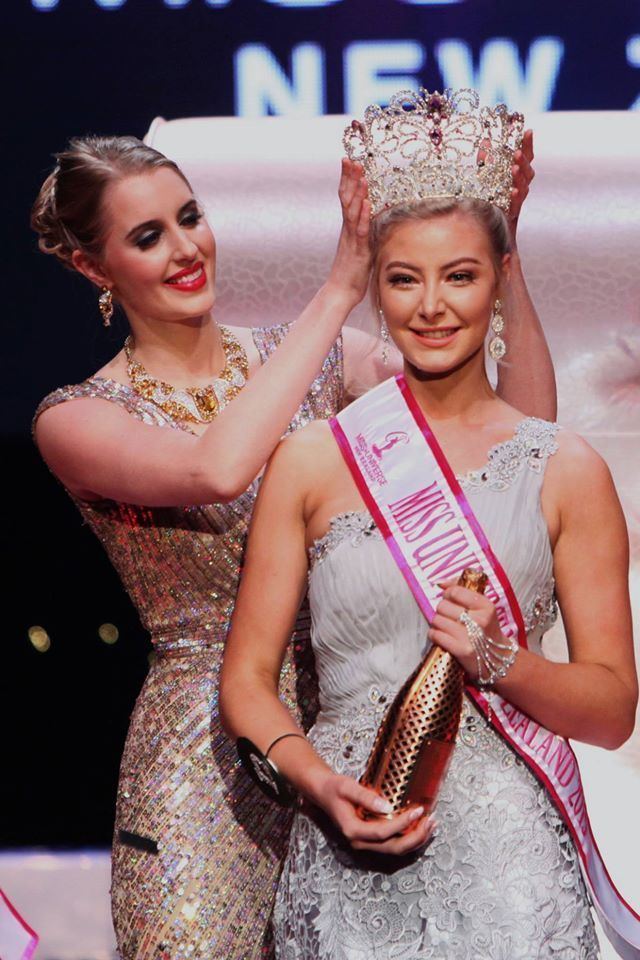 Samantha McClung Samantha McClung is Miss Universe New Zealand 2015 Missosology