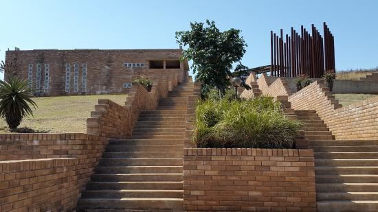 Samora Machel Monument httpsmediacdntripadvisorcommediaphotos08