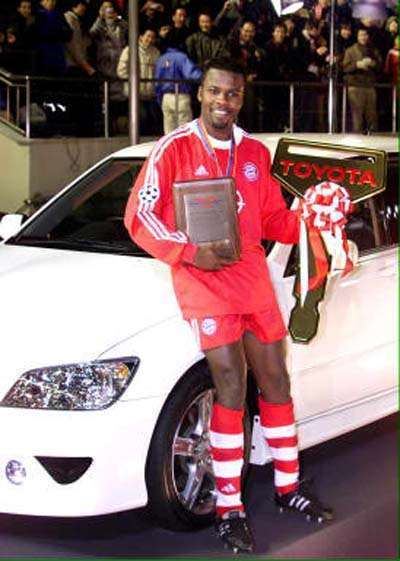 Samuel Kuffour Today in history Osei Kuffour named BBC African Player of the Year