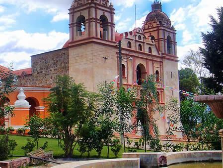 San Jerónimo Tlacochahuaya httpsthingstodoinoaxacamxwpcontentuploa