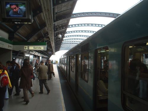 San Joaquín metro station