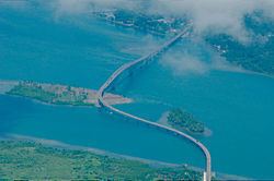 San Juanico Strait httpsuploadwikimediaorgwikipediacommonsthu