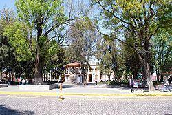 San Miguel Zinacantepec httpsuploadwikimediaorgwikipediacommonsthu