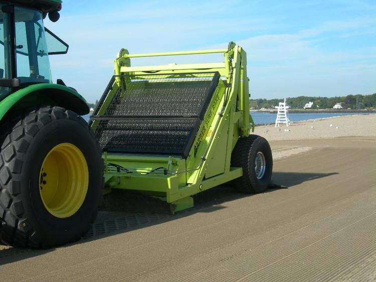 Sand cleaning machine