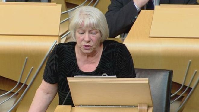 Sandra White MSP Sandra White apologies over antiSemitic tweet BBC News