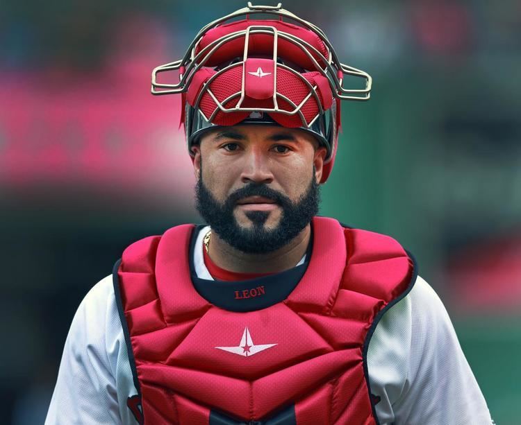 Sandy León How Sandy Leon caught fire for the Red Sox this year
