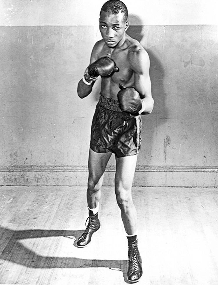 Sandy Saddler On This Day Featherweight great Sandy Saddler died in
