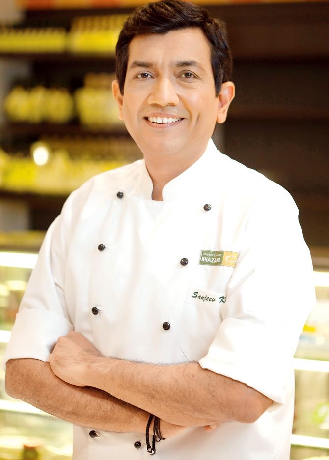 Sanjeev Kapoor Celebrity chef Sanjeev Kapoor launches cooking app Life and style