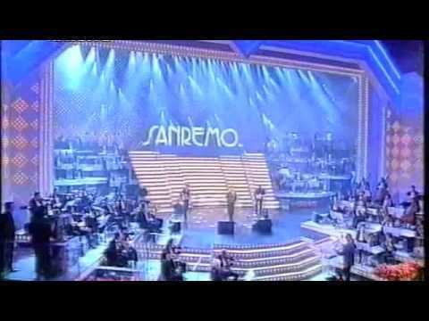Sanremo Music Festival 1998 Ron Un porto nel vento Sanremo 1998 YouTube
