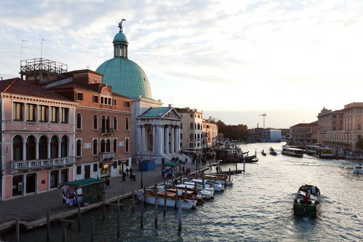 Santa Croce (Venice) httpsa0muscachecomlocationsuploadsphotoim