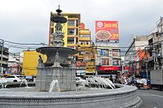 Santa Cruz, Manila httpsuploadwikimediaorgwikipediacommonsthu