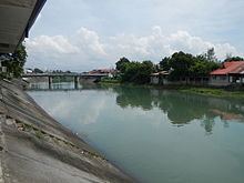 Santa Cruz River (Philippines) httpsuploadwikimediaorgwikipediacommonsthu