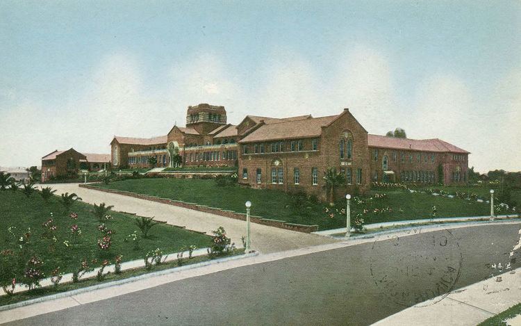Santa Monica High School