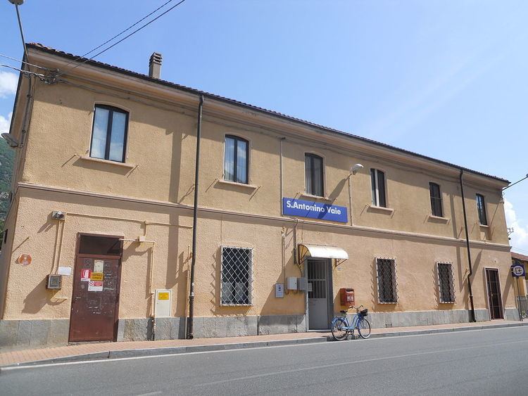 Sant'Antonino-Vaie railway station