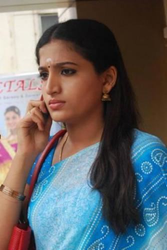 Santhoshi sharestillscomwebtamilserialactresssanthoshi