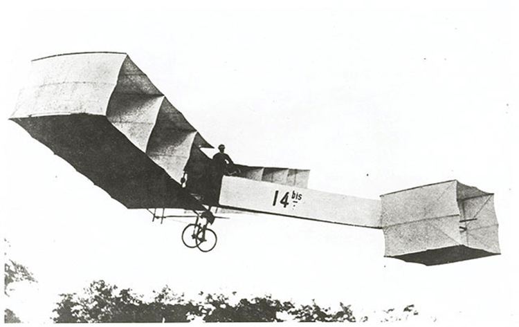 Santos-Dumont 14-bis Dumont making the first public flight in Europe