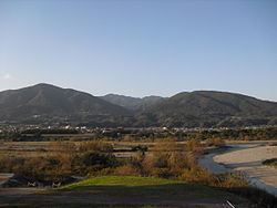 Sanuki Mountains httpsuploadwikimediaorgwikipediacommonsthu