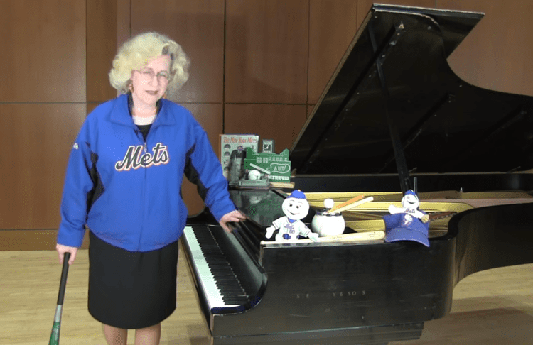 Sara Davis Buechner Watch Sara Davis Buechners Piano Version of Meet the Mets WQXR