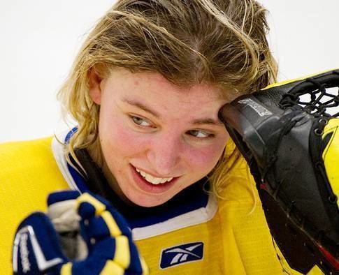 Sara Grahn Sara Grahn fick chansen i Bryns J20 Hockey