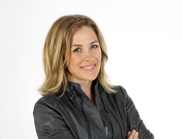 Sarah Beeny Sarah Beeny chooses EverLawn Artificial Grass on Channel