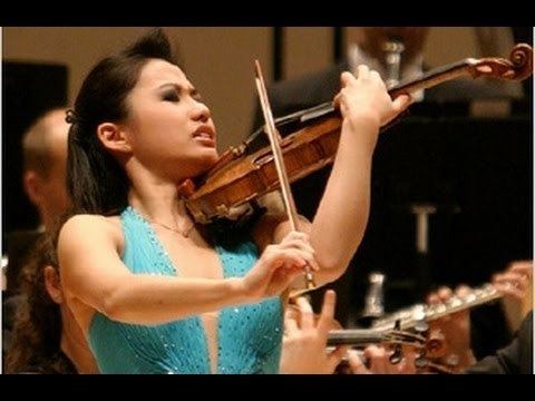 Sarah Chang Sarah Chang Plays Sibelius Violin Concerto in D minor Op 47 YouTube