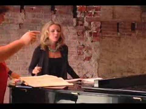 Sarah Coburn Sarah Coburn rehearses quotLucia di Lammermoorquot YouTube