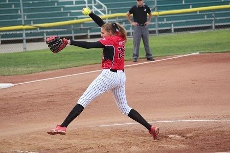 Sarah Pauly Akron Racers Pitcher Sarah Pauly June 21 2016 Photo on OurSports