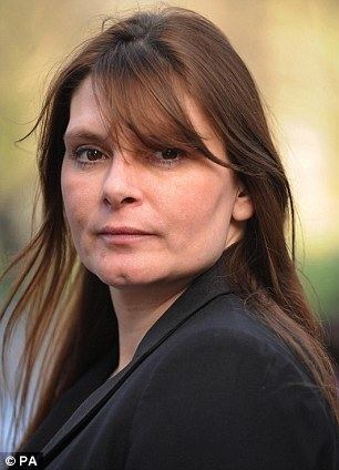 Sarah Payne (actress) Sarah Paynes mother forced to quit Twitter after years of abuse