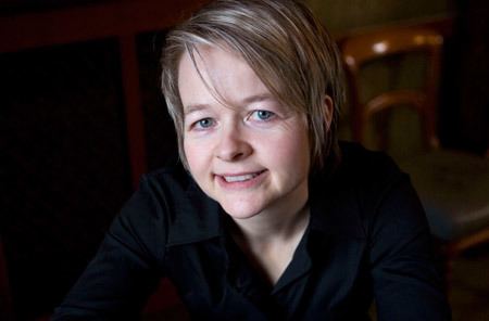 Sarah Waters Sarah Waters on quotLittle Strangerquot Identity and Lesbian