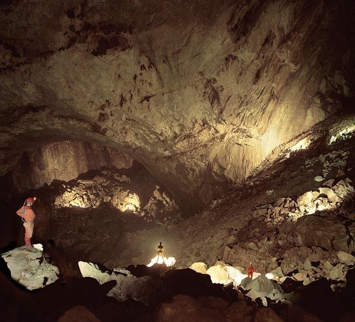Sarawak Chamber Mulu Caves Project Blog Archive The World39s Largest Underground