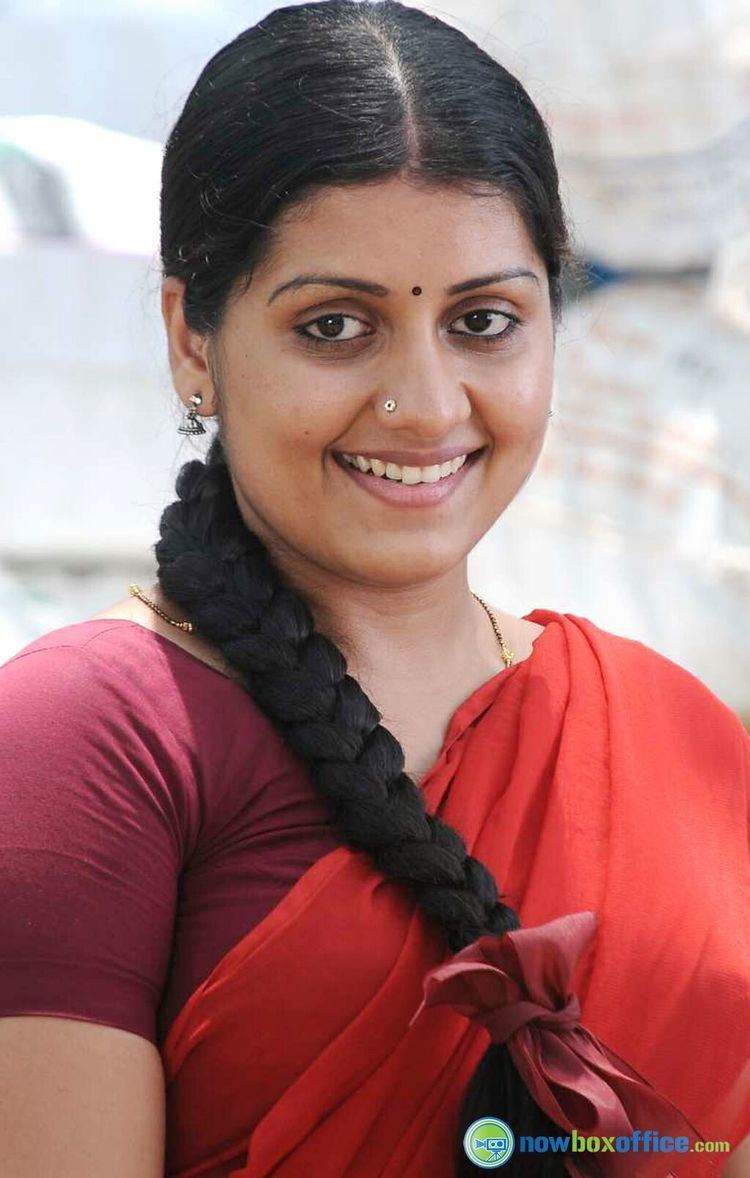 Sarayu (actress) Sarayu in Thekulikum Pachai Maram nowboxofficecom