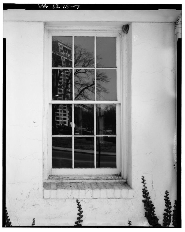 Sash window