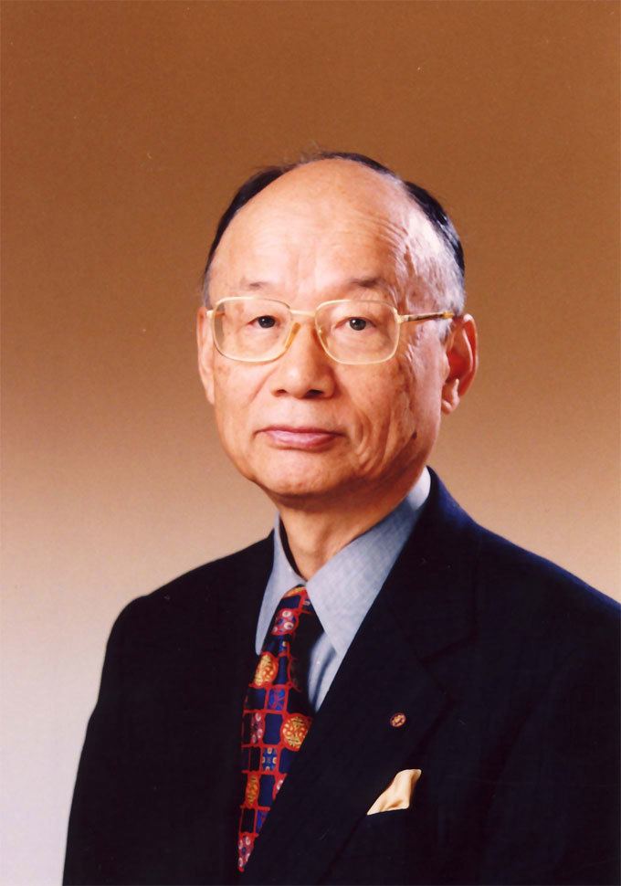 Satoshi Ōmura Professor Satoshi Omura Biography