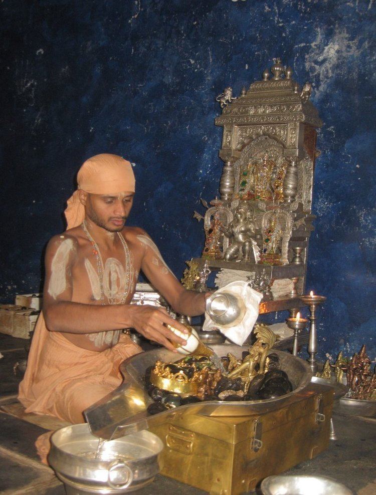Satyatma Tirtha Different styles of puja in different communities