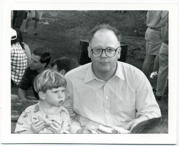 Saul Levmore Saul Levmore with his son Nathaniel at a SBA picnic April 26 1996